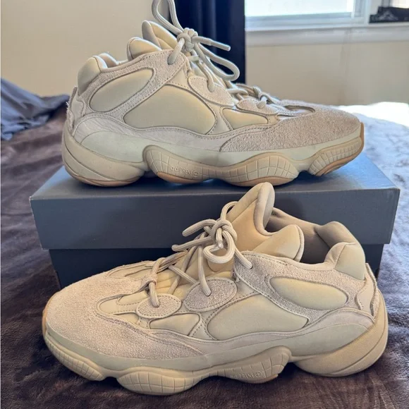 Adidas Yeezy 500 - Picture 1 of 8